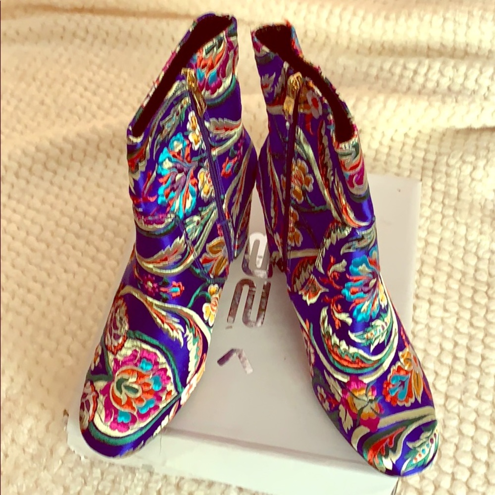 Fashion boots
